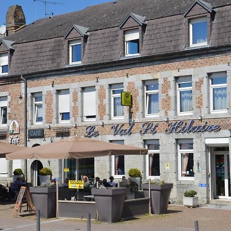 Hotel Val Saint Hilaire Givet Exterior foto